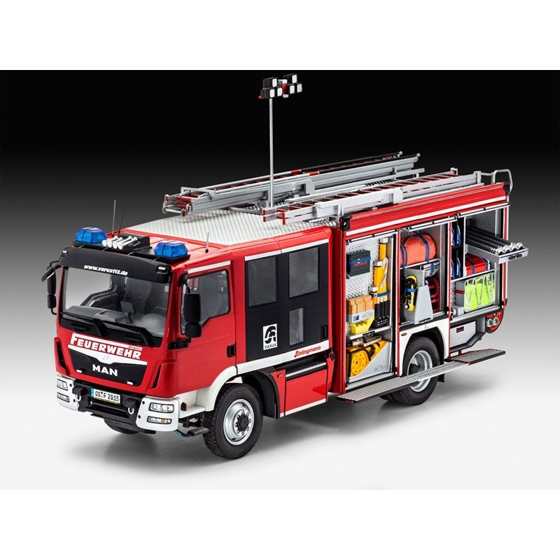 REVELL 1/24 SCALE MAN/SCHLINGMANN HLF 20 VARUS MODEL KIT - 7452