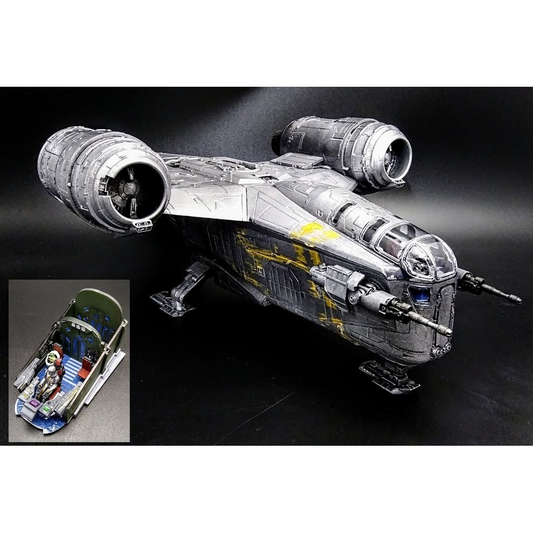 AMT 1/72 STAR WARS: MANDALORIAN RAZOR CREST PLASTIC MODEL KIT