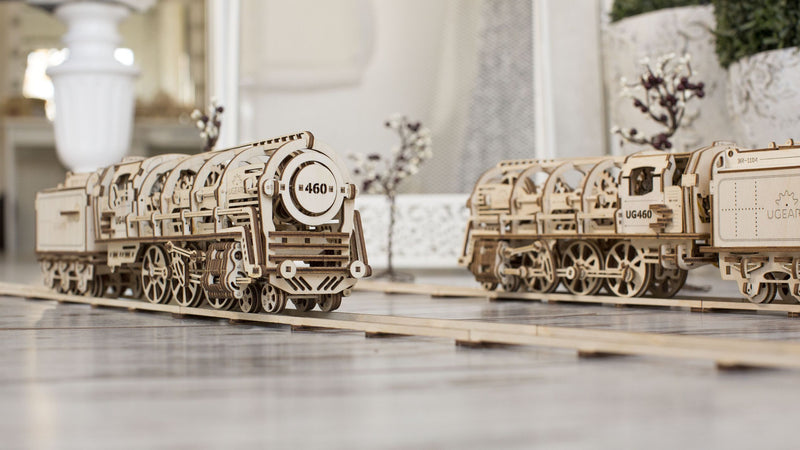 UGEARS LOCOMOTIVE WITH TENDER - 70012