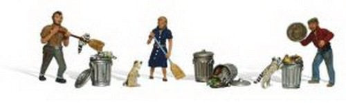 WOODLAND SCENIC PEOPLE & PESKY RACCOONS - SCALE: N - A2158