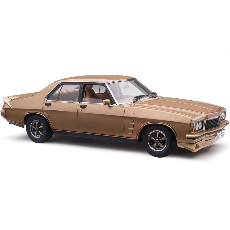 CLASSIC CARLECTABLES 1/18 HOLDEN HZ GTS SEDAN SANDLEWOOD METALLIC - 18784