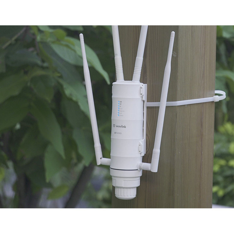 AC1200 IP65 OUTDOOR RANGE EXTENDER WITH POE - YN8351